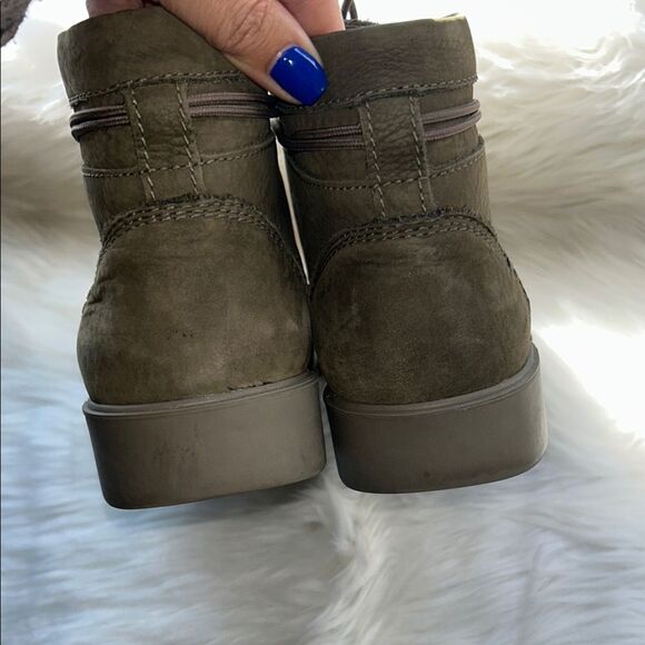 Kodiak Olive Lace-Up Boots Outdoors Waterproof Size 8 - Picture 7 of 15